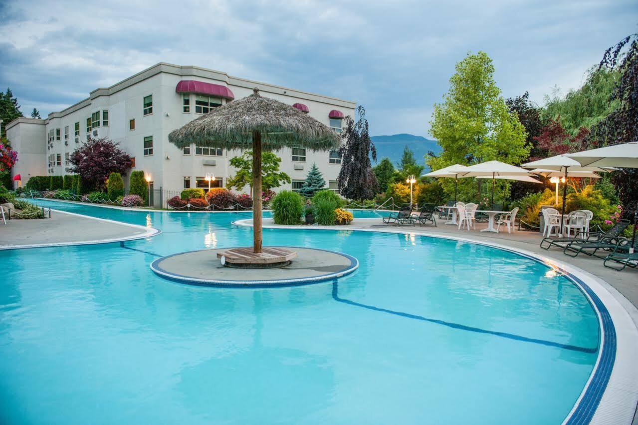 Hilltop Inn - แซลมอนอาร์ม ภายนอก รูปภาพ